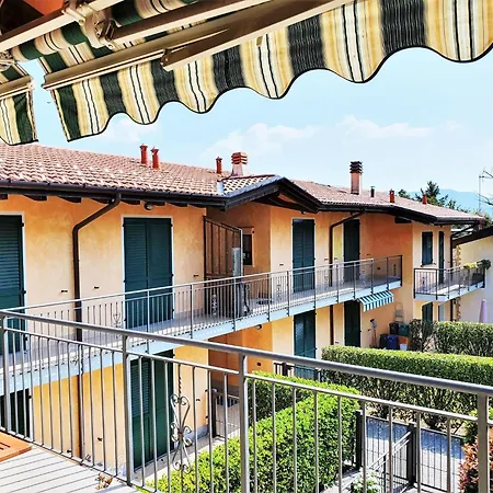 In Bosco With Scenic Terrace 公寓 Montegrino Valtravaglia