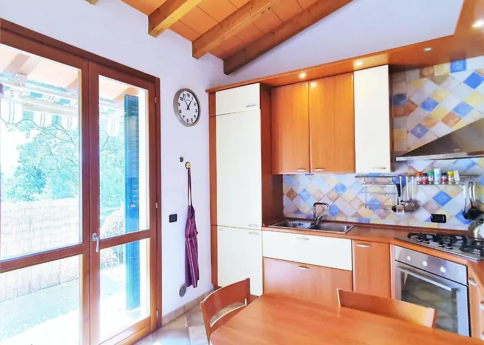 In Bosco With Scenic Terrace Montegrino Valtravaglia