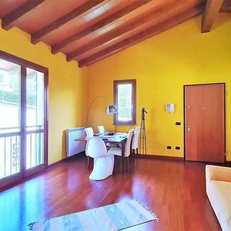 Appartement In Bosco With Scenic Terrace Montegrino Valtravaglia