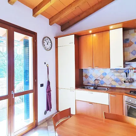 In Bosco With Scenic Terrace Montegrino Valtravaglia