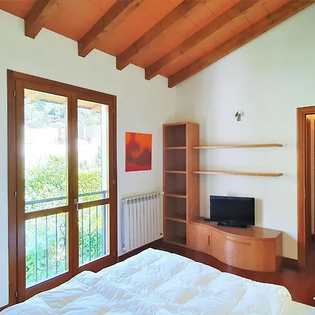 דירה In Bosco With Scenic Terrace