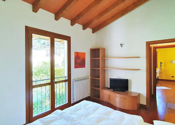 Апартаменты In Bosco With Scenic Terrace