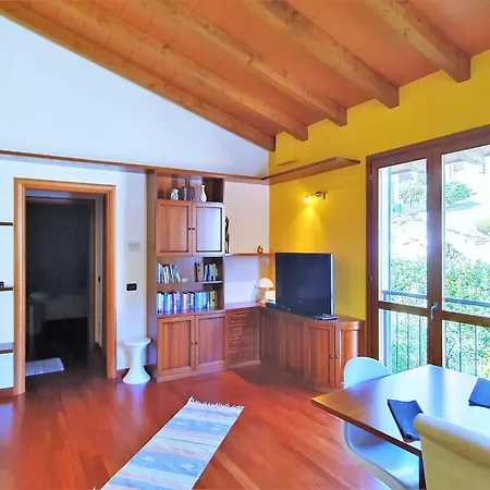 In Bosco With Scenic Terrace 아파트 Montegrino Valtravaglia